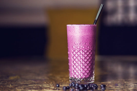 BERRY AVOCADO SMOOTHIE